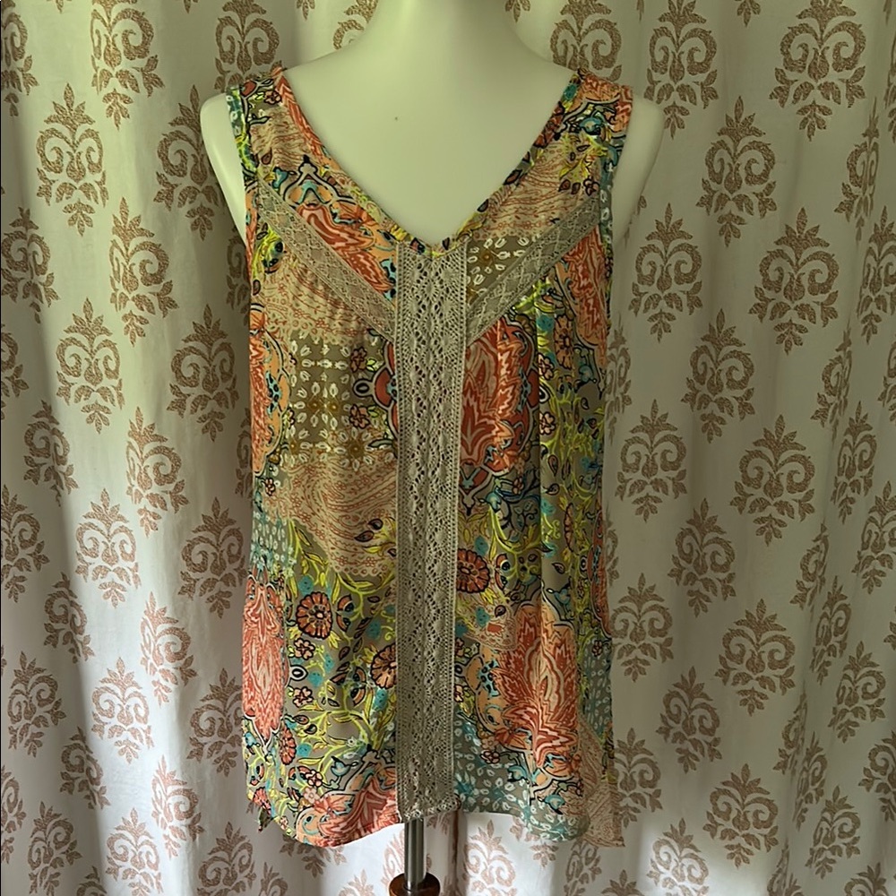 Spense Sleeveless Blouse with lace and embroidered details M